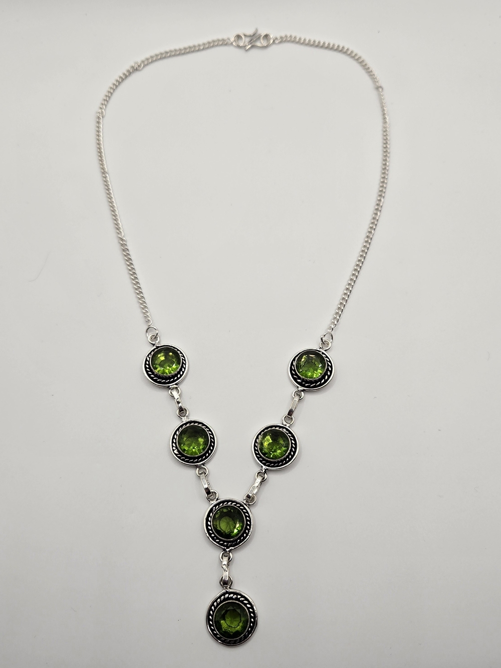 Handmade Silver Green Gemstone Statement Necklace ✨
